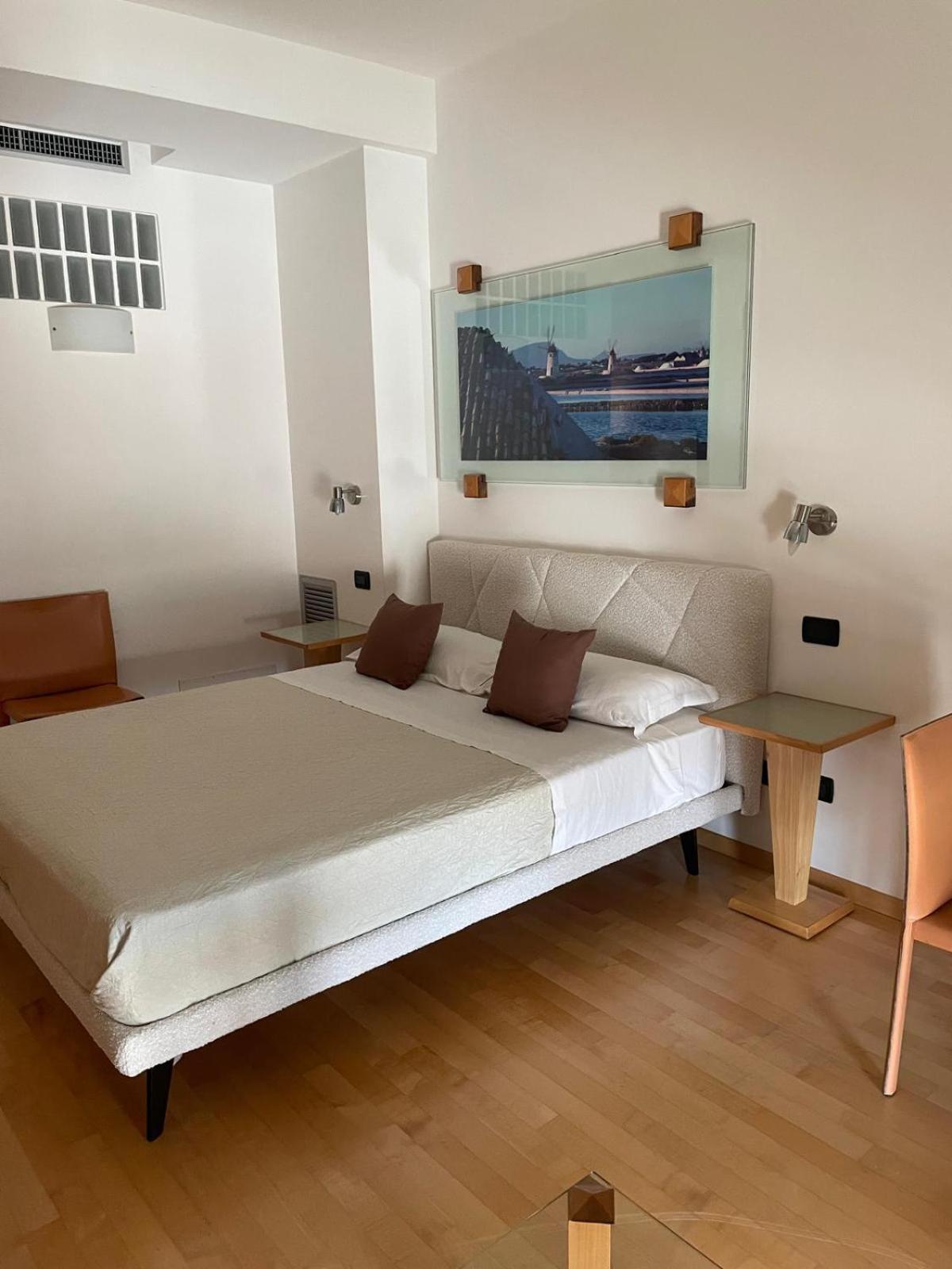 Garibaldi Citta' Apartment Trapani Ngoại thất bức ảnh