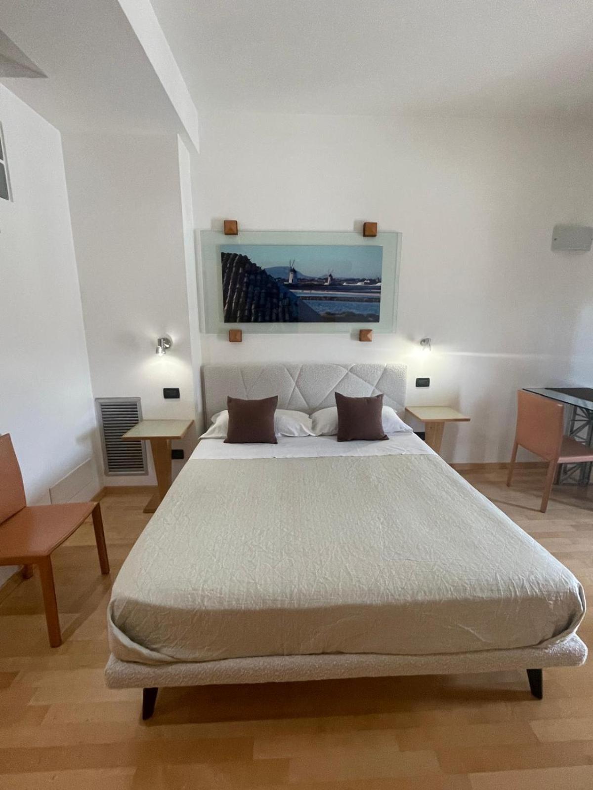 Garibaldi Citta' Apartment Trapani Ngoại thất bức ảnh